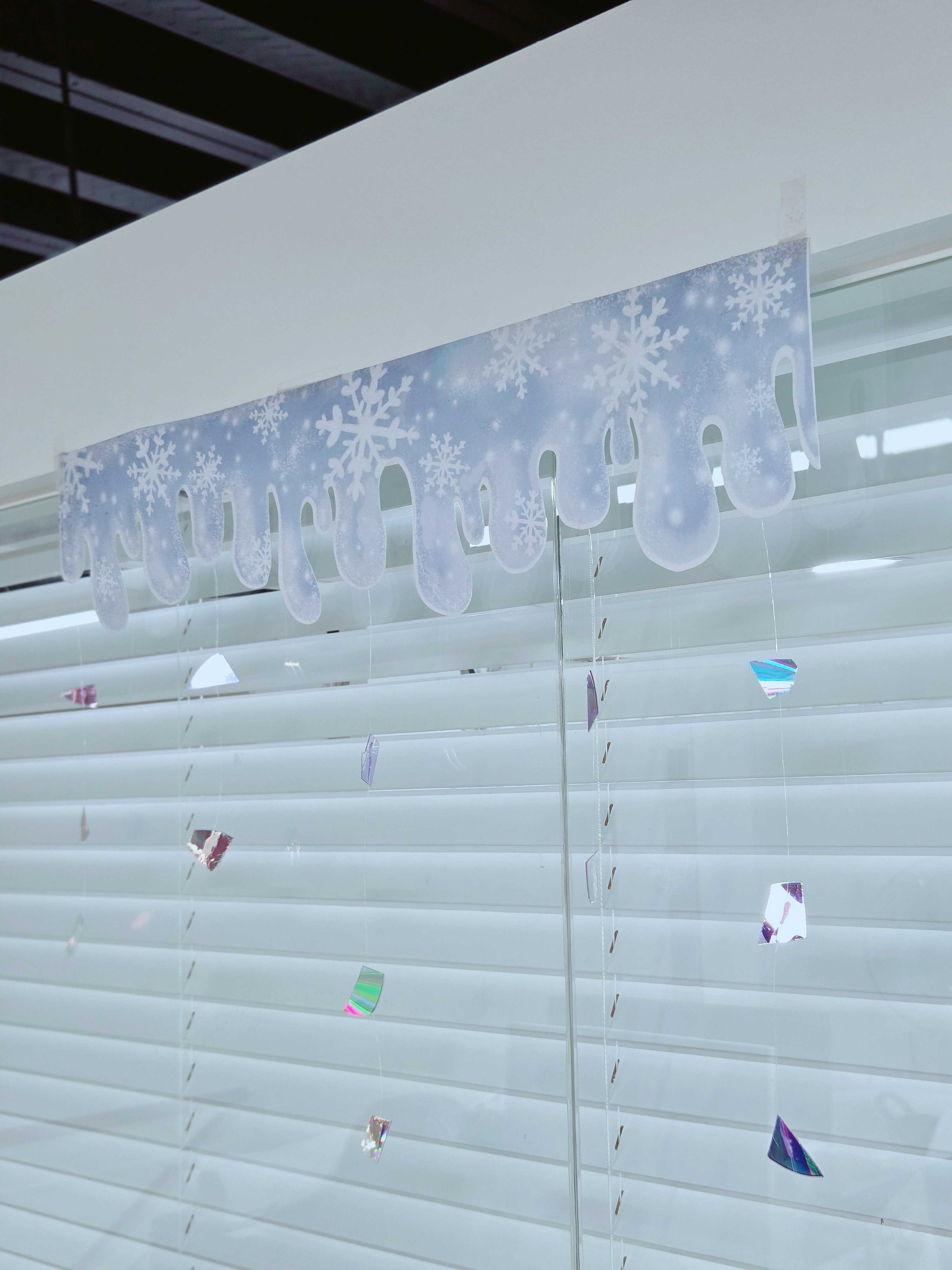 겨울 창문 가랜드